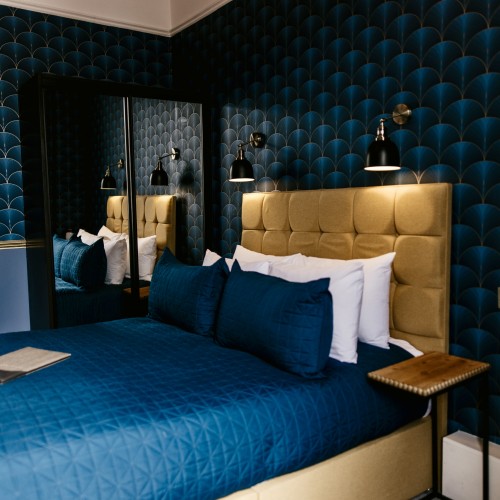 Here's a fabulous blue themed bedroom in the Atholl Arms Hotel in Dunkeld. This award winning hotel overlooks the River Tay and has been a firm favourite for visiting salmon fishers for many decades.